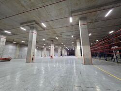 Jalan Buroh (D22), Warehouse #570509221